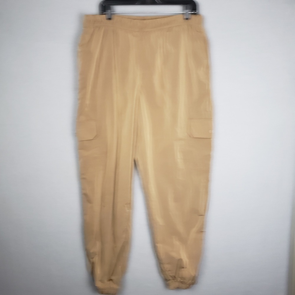 Good American Size XL Nylon‎ Jogger Pants Neutral Tan Athleisure Casual Lounge